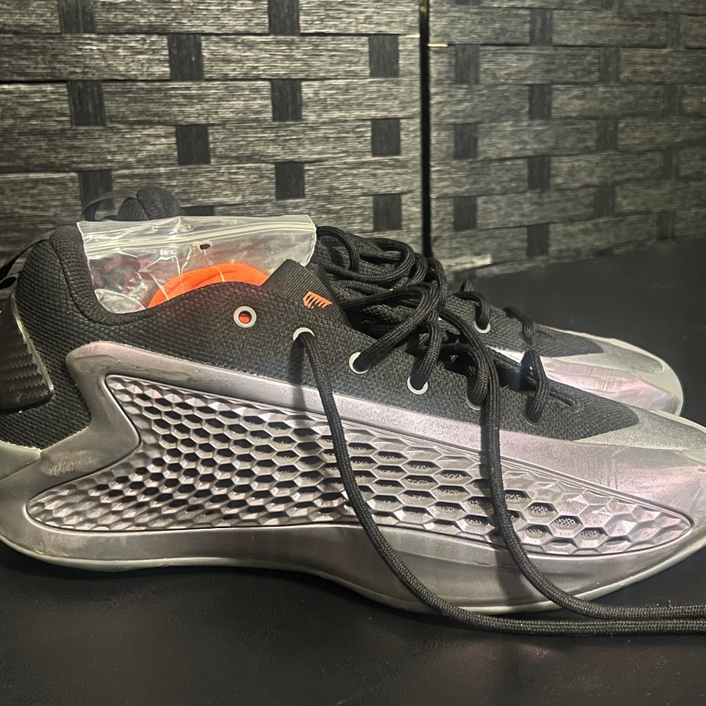 Adidas basketball AE